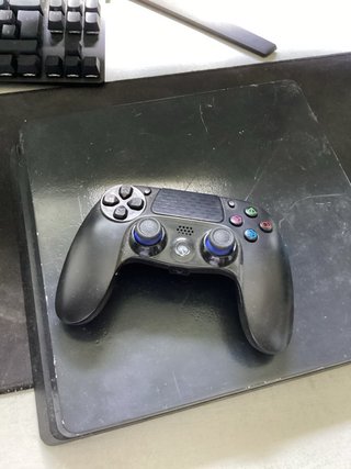 Consola Sony PS4 Negra
