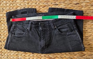 Pantalón corto vaquero negro