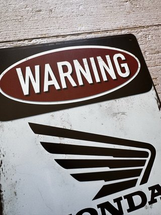 PLACA CARTEL METALICO HONDA MOTO PARKING ONLY LOGO