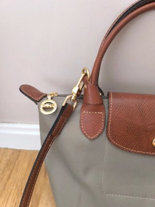 Bolso Long. con bandolera y monedero gris claro