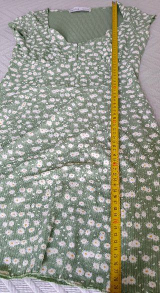 Vestido floral Bershka talla S