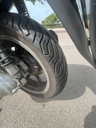 Honda SH300i Negra