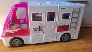 Caravana Barbie con Accesorios