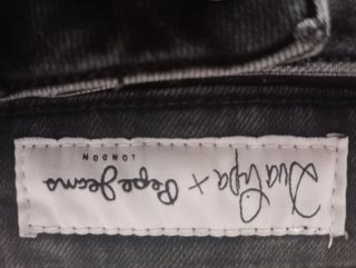 Pantalón vaquero ancho negro