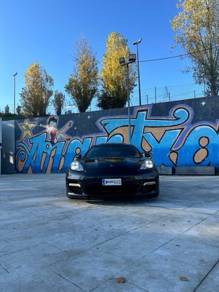 Porsche Panamera Turbo( Motor hecho a los 215.000)