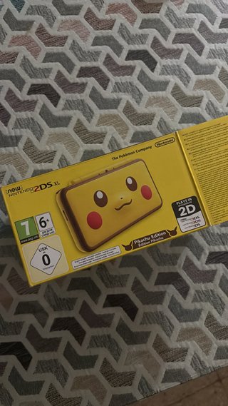 New Nintendo 2DS XL - Pikachu Edition
