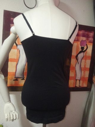 Top T.M tirantes licra negra