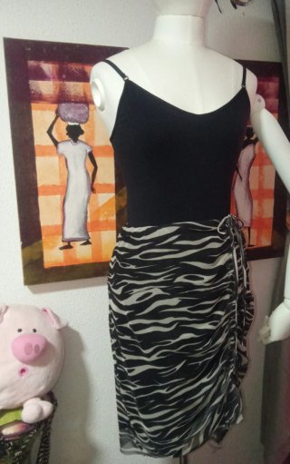 Top T.M tirantes licra negra