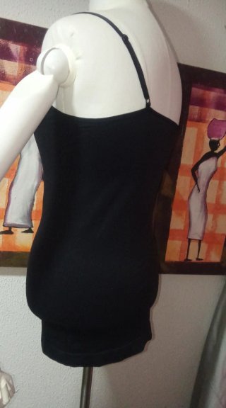 Top T.M tirantes licra negra