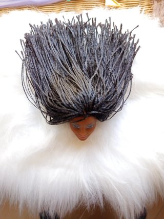 Cabeza Barbie Negra Trenzas