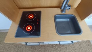 Cocina de madera Ikea con accesorios