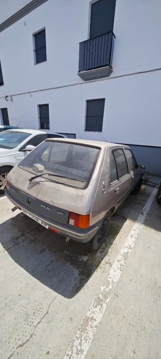 Peugeot 205 1988