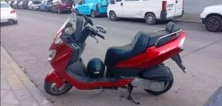 Daelim 125cc Maxi Scooter Granate