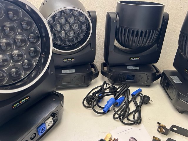 x4 CABEZAS MOVILES WASH 19x15W + AURA RING + ZOOM