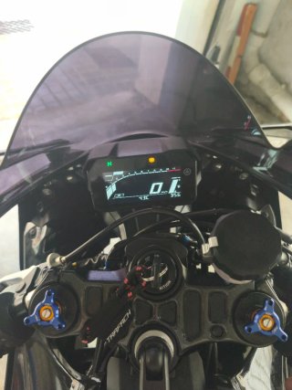 Yamaha R7 Negra