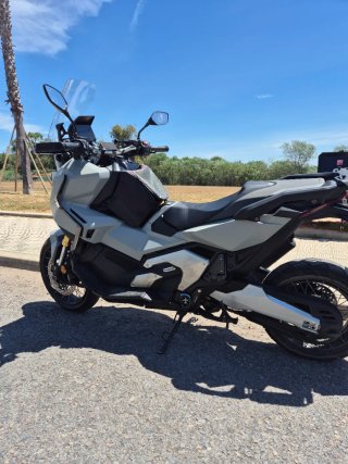 Honda xadv 750  Año 2025