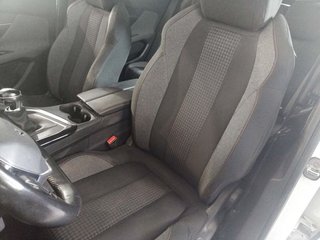 Peugeot 3008 BlueHDi 130 S&S Active 96 kW (130 CV)