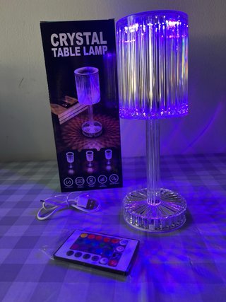 Lampada da tavolo in cristallo RGBW