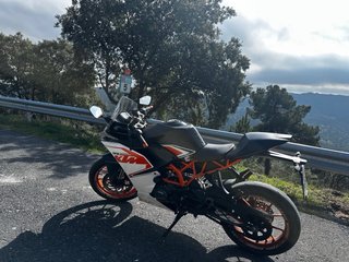 KTM RC 125 2018 Negra, Naranja y Blanca