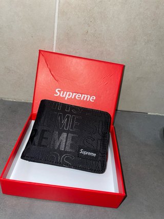 Cartera Supreme negra
