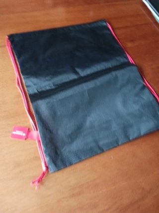 Mochila Santander Champions League Negra y Rosa