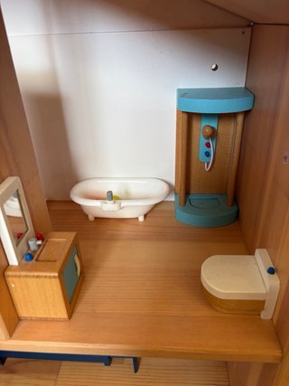 Casa de muñecas de madera Ikea con muebles