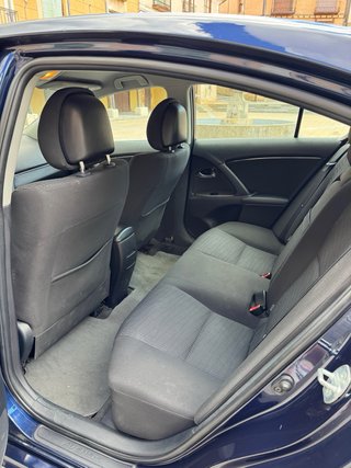 Toyota Avensis 2010