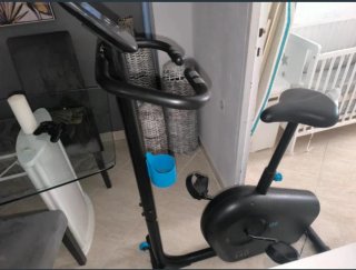 Bicicleta Estática Negra