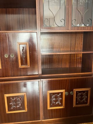 Mueble de salón madera y cristal
