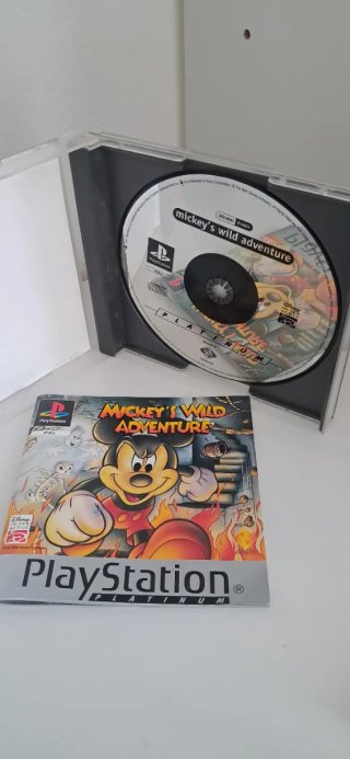 Lotto 3 giochi ps1 perfettamente funzionanti.
