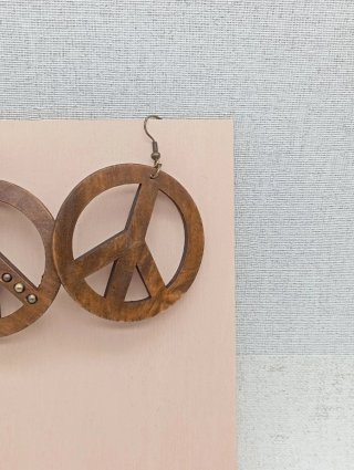 Pendientes hippie chic de madera nogal