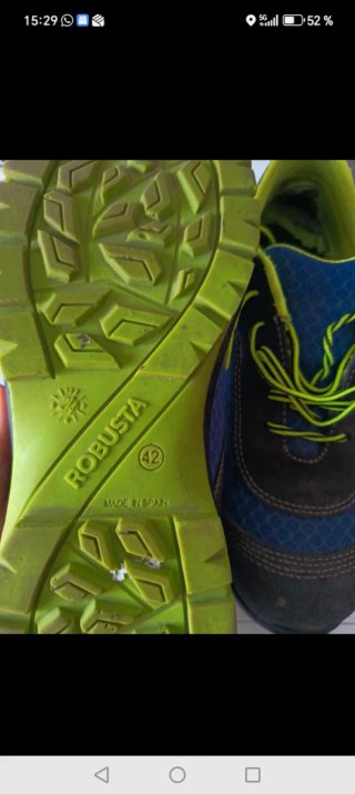 Zapatos de seguridad azules y grises