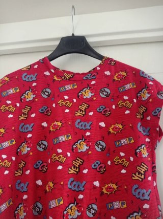 T-shirt pop art fumetto 13/14 anni
