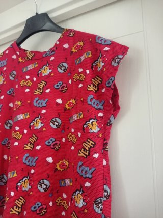 T-shirt pop art fumetto 13/14 anni