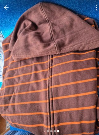 Sudadera vintage marrón con rayas naranjas