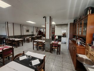R-7940146 Traspaso de reconocido Bar / Restaurante