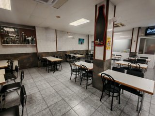 R-7940146 Traspaso de reconocido Bar / Restaurante