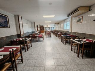 R-7940146 Traspaso de reconocido Bar / Restaurante