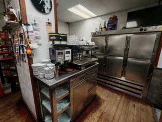 R-7940146 Traspaso de reconocido Bar / Restaurante