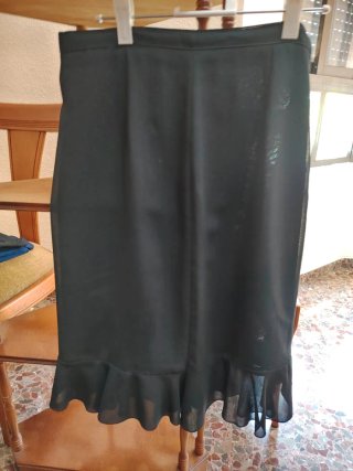 Conjunto TRESOR blusa y falda negra