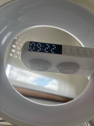 Lámpara LED, Altavoz y Cargador Inalámbrico