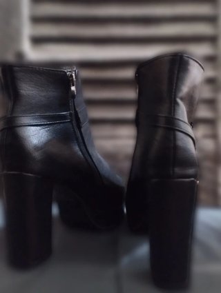 Stivaletti neri platform tacco largo n.39