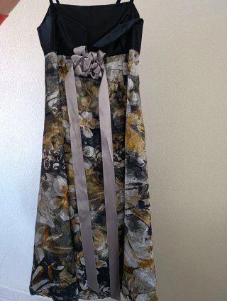 Pack de vestidos, de varios modelos y colores