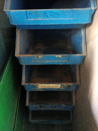 Gavetas de plástico apilables (varios  tamaños)