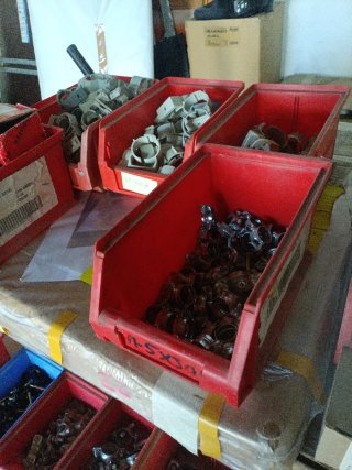 Gavetas de plástico apilables (varios  tamaños)