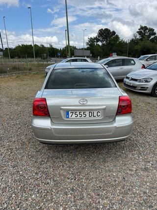 Toyota Avensis 2005