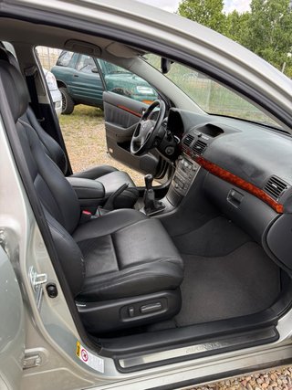 Toyota Avensis 2005