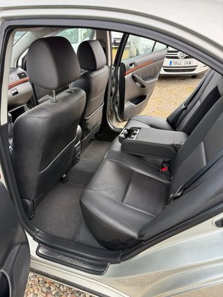 Toyota Avensis 2005