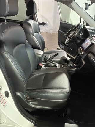 Subaru Forester 2.0 Lineartronic Executive Plus
