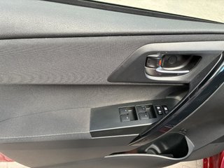 Toyota Auris 1.8 140H Hybrid Active (Business Plus)